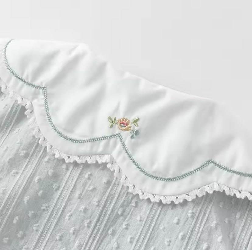 dave&bella デイブベラ 刺繍襟ブラウス DB2251132