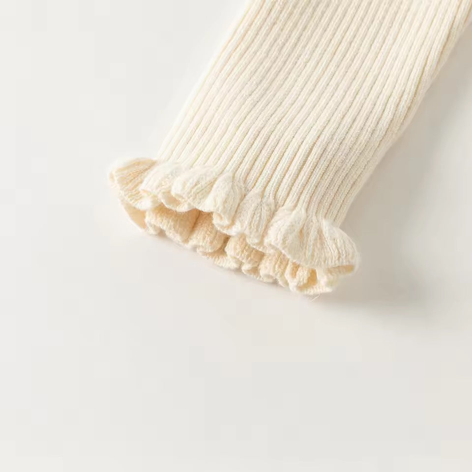 【予約】dave&bella デイブベラ フリルネックトップス DK4254043