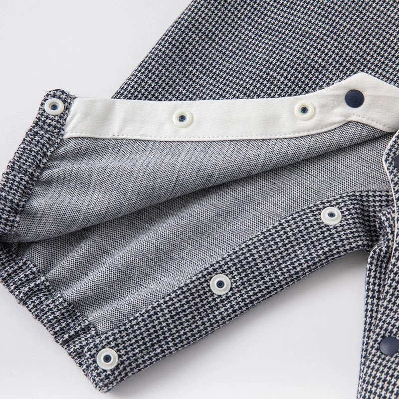 dave&bella Dave Bella Bear-chan point dress-up romper with bowtie DB1221137