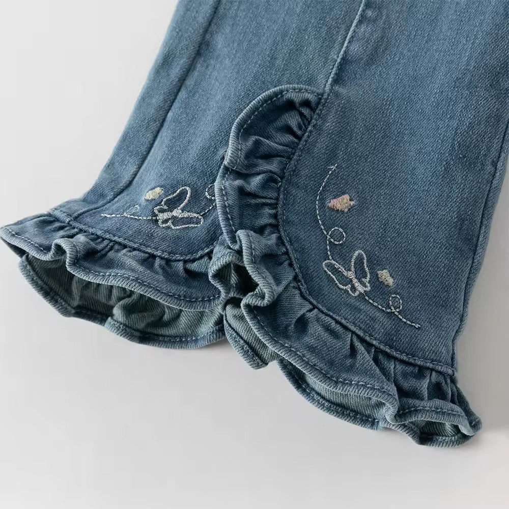 【予約】dave&bella デイブベラ　裾フリルちょうちょ刺繍デニム　DB3252856