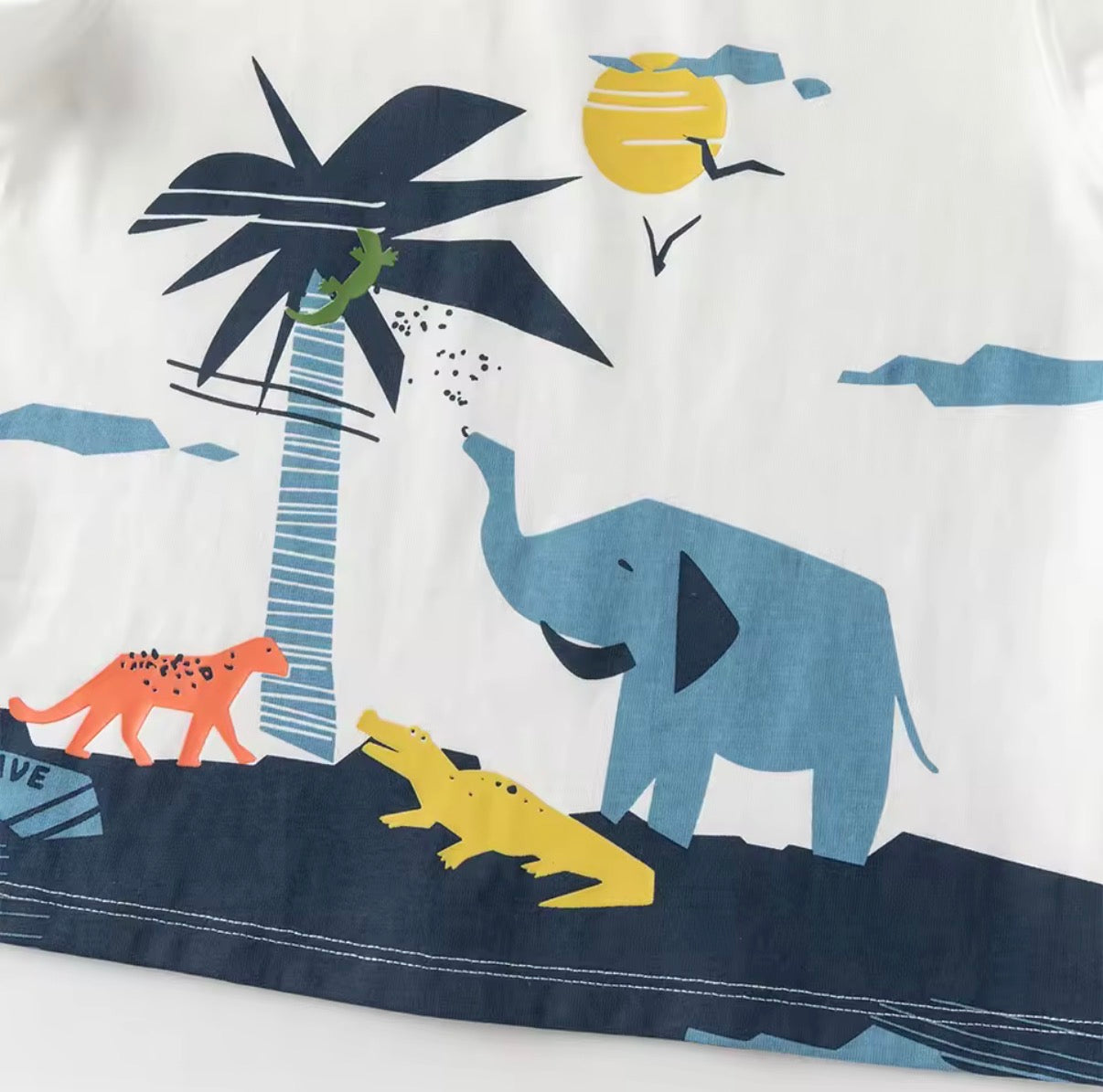【予約】dave&bella デイブベラ　アニマルデザインTシャツ&ハーフパンツセット　DB2262028