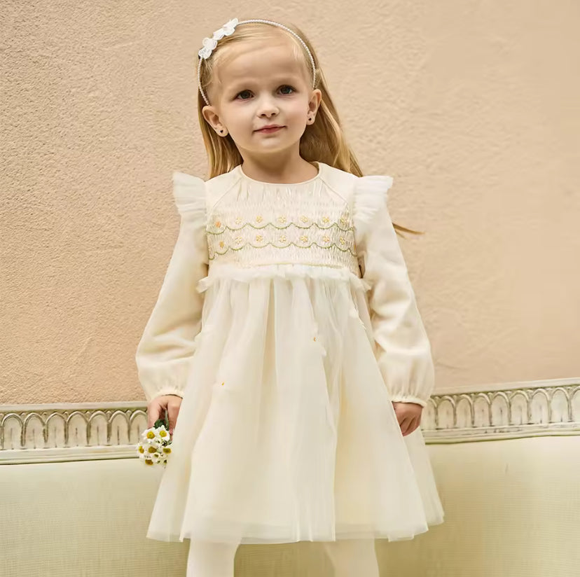 【予約】dave&bella デイブベラ　ちょうちょデザインチュールドレス　DB1260704